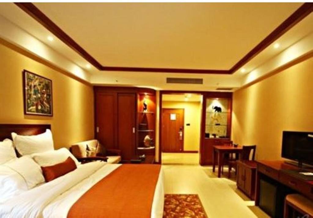 Hotel Ramada Plaza Xishuangbanna Zewnętrze zdjęcie