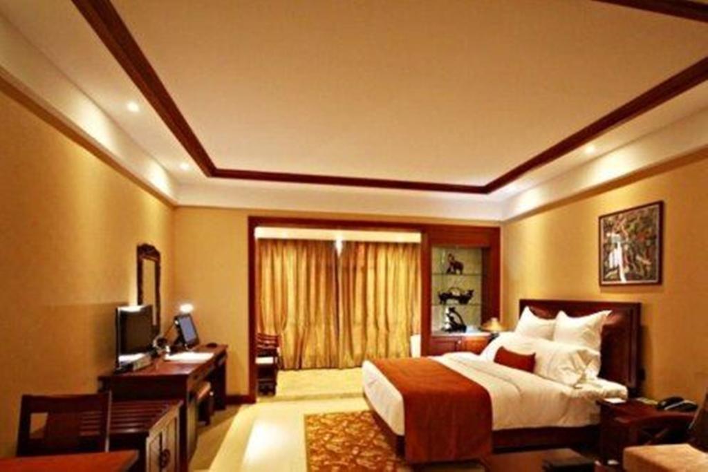 Hotel Ramada Plaza Xishuangbanna Zewnętrze zdjęcie