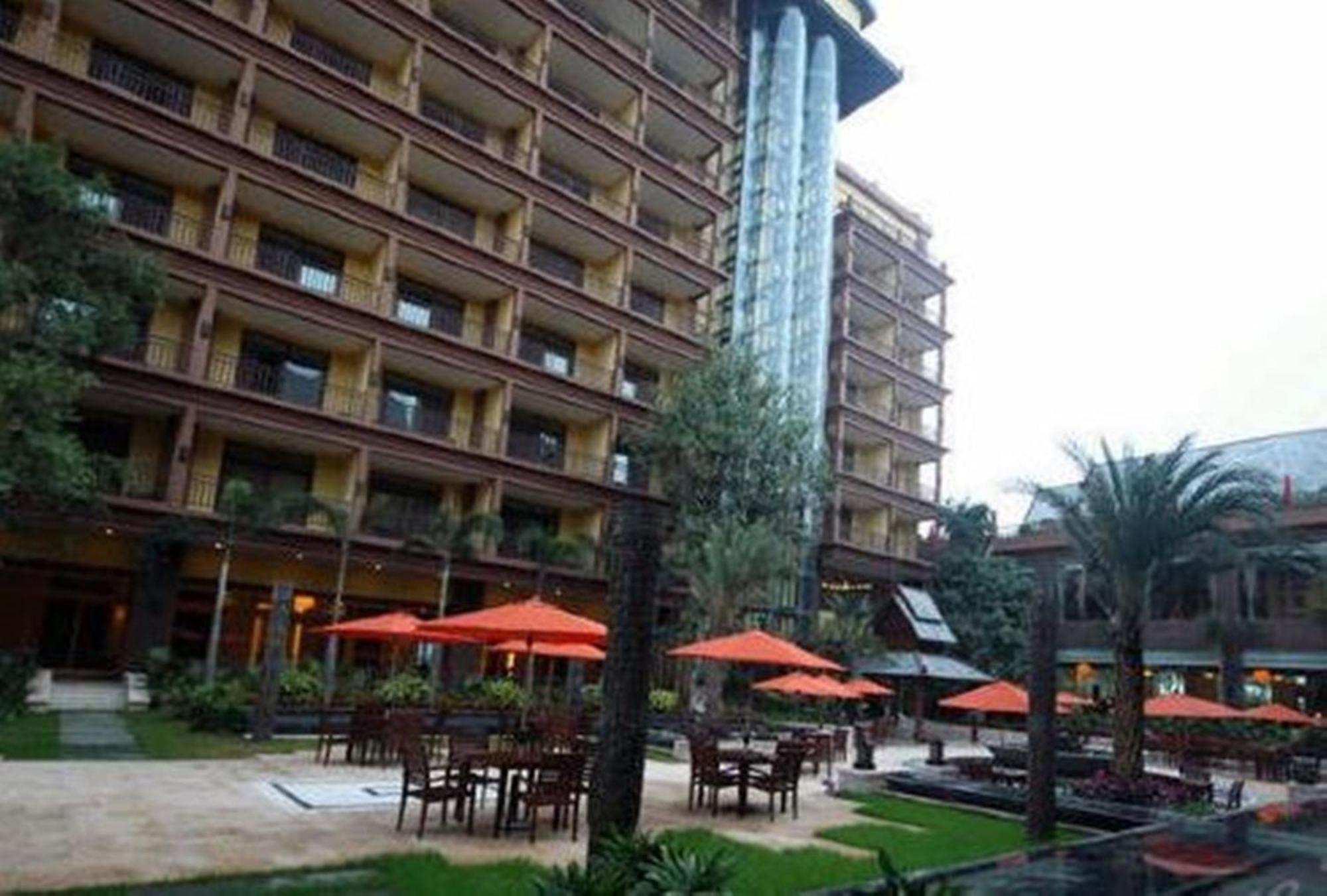 Hotel Ramada Plaza Xishuangbanna Zewnętrze zdjęcie