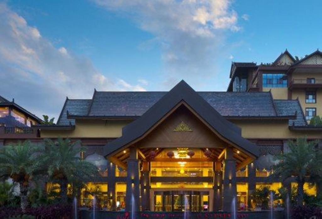 Hotel Ramada Plaza Xishuangbanna Zewnętrze zdjęcie